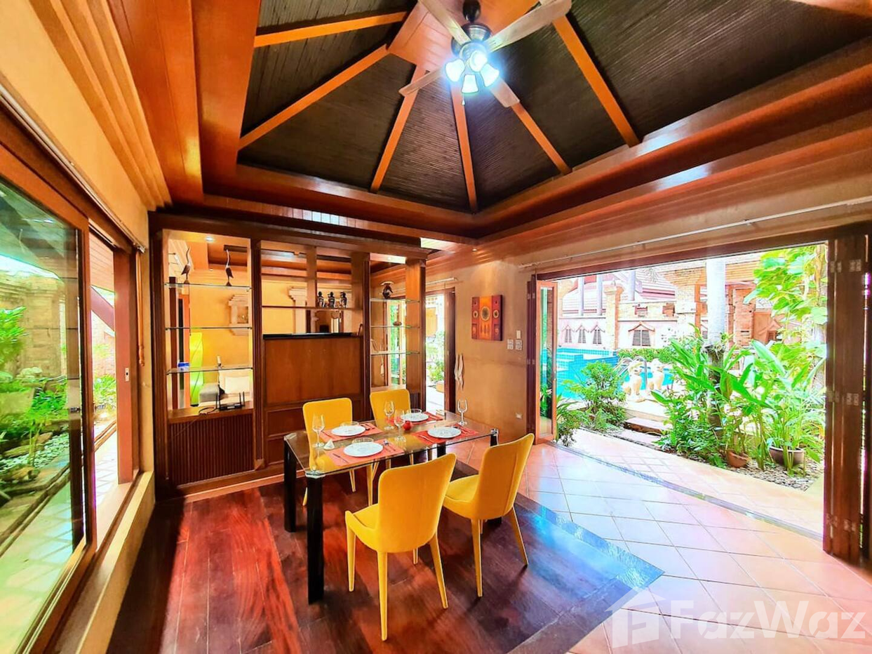 picture Stunning Balinese - Style Villa For Sale - 15/24