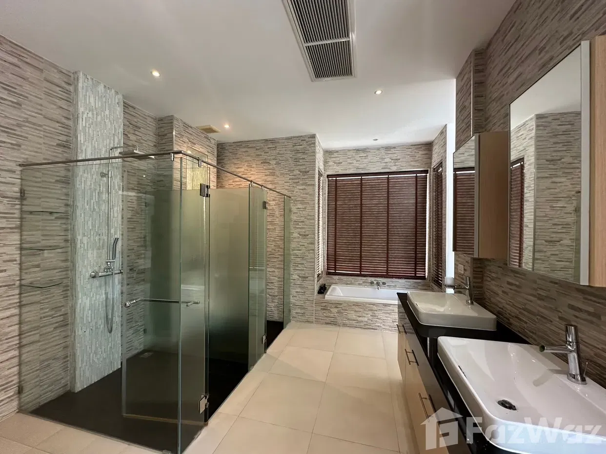 picture Red Mountain Luxury Villa,3 Beds with 1 Guesthouse For Sale - 12/31