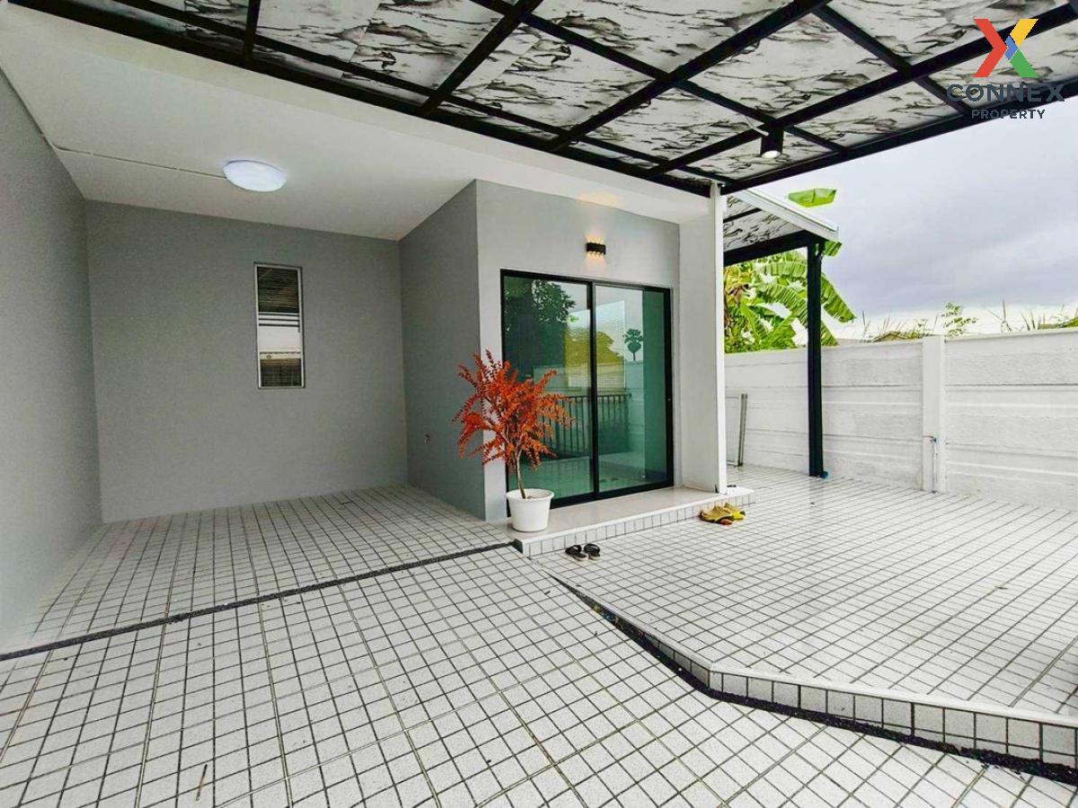 picture For Sale Townhouse/Townhome  , Baan Pruksa 105 Chalong Krung - Ladkrabang , corner unit , newly renovated , Thap Yao , Lat Krabang , Bangkok , CX-127471 ✅ Live chat with us ADD LINE @connexproperty ✅  - 4/12