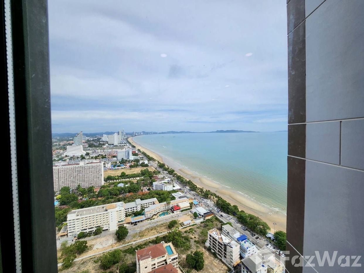 picture Copacabana Beach Condominium in front of Jomtien Beach - 9/9