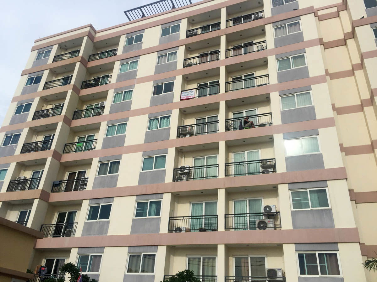 picture 1 Bedroom Condominium @ Park Lane - 15/21