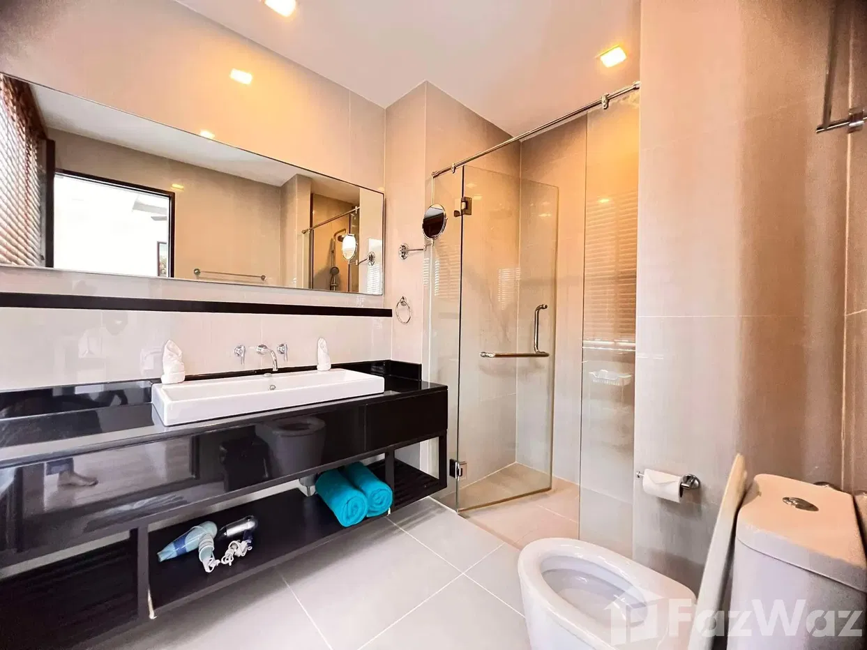 picture 3 bedroom townhouse located in Laguna area. - 13/23