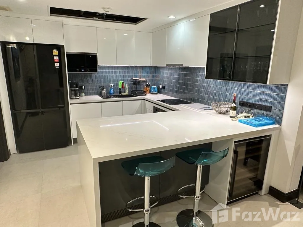 Full Seaview condo with large terrace in Kamala 1686666