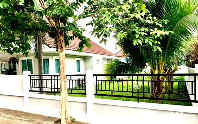 Houses for sale Lieb Tang Rodfai : Ruean Phisa Village