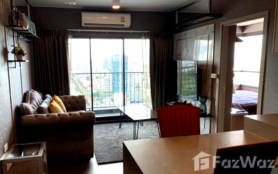 Condos for rent : Corner Unit 31st Floor 2 Bedroom  1375030