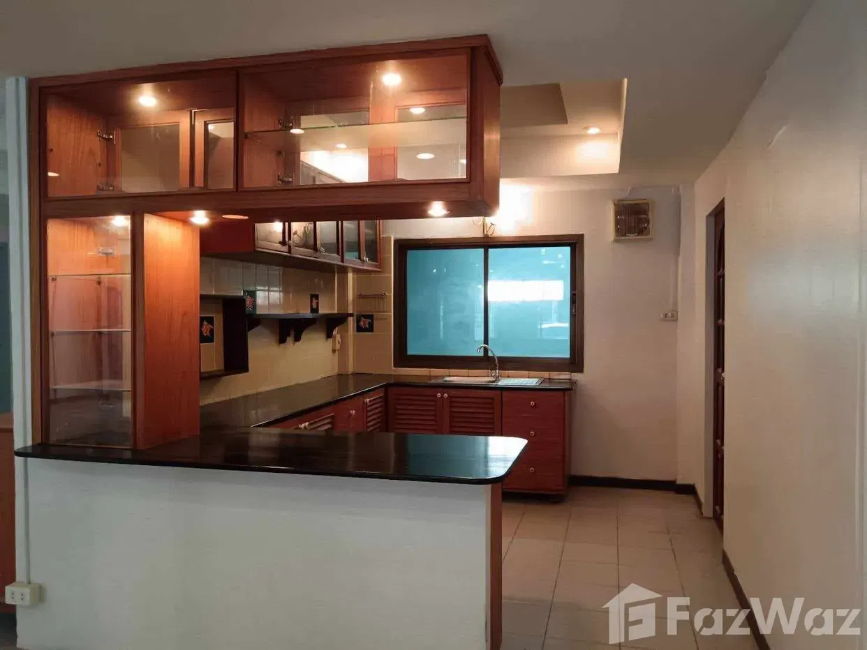 picture Karat Village for sale - 2/18