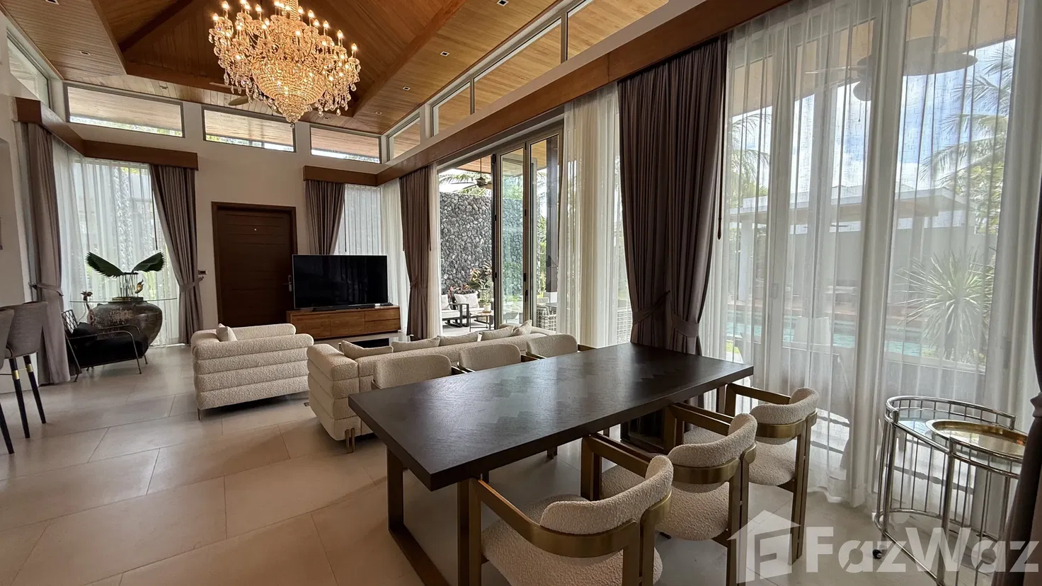 picture 4 Bedroom Villa - 14/43