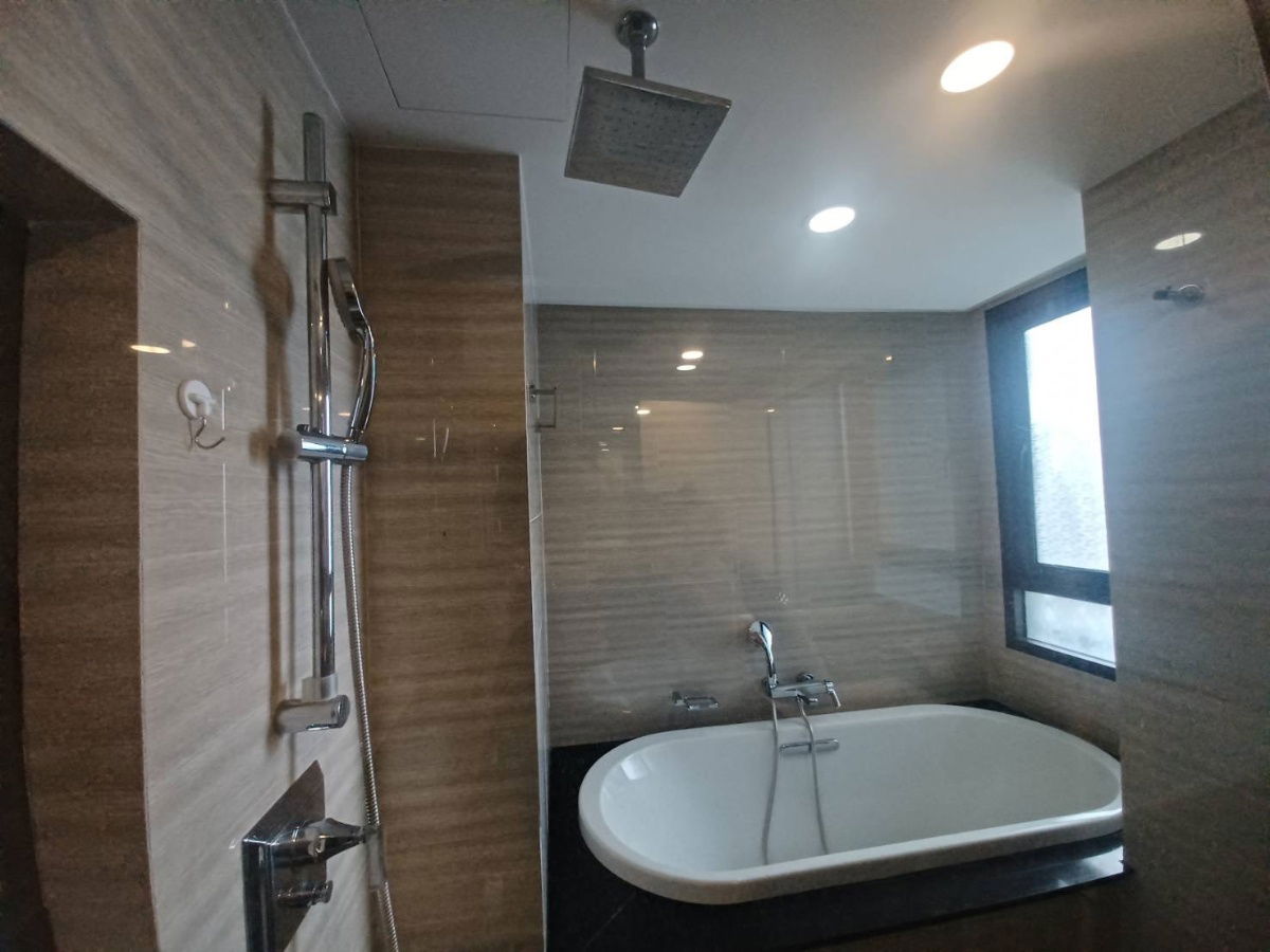 picture Condo for rent: Klass Condo Langsuan  - 7/13