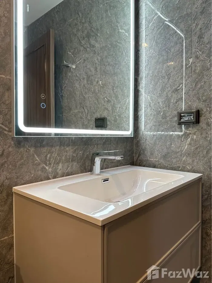 picture 2 Bedroom Condo for sale at Noble Remix - 13/15