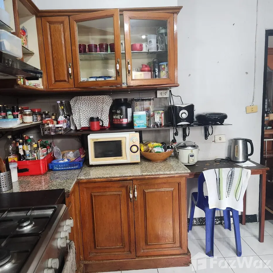 picture Spacious 3-Bedroom Condo at Regent on the Park 1 - 18/21