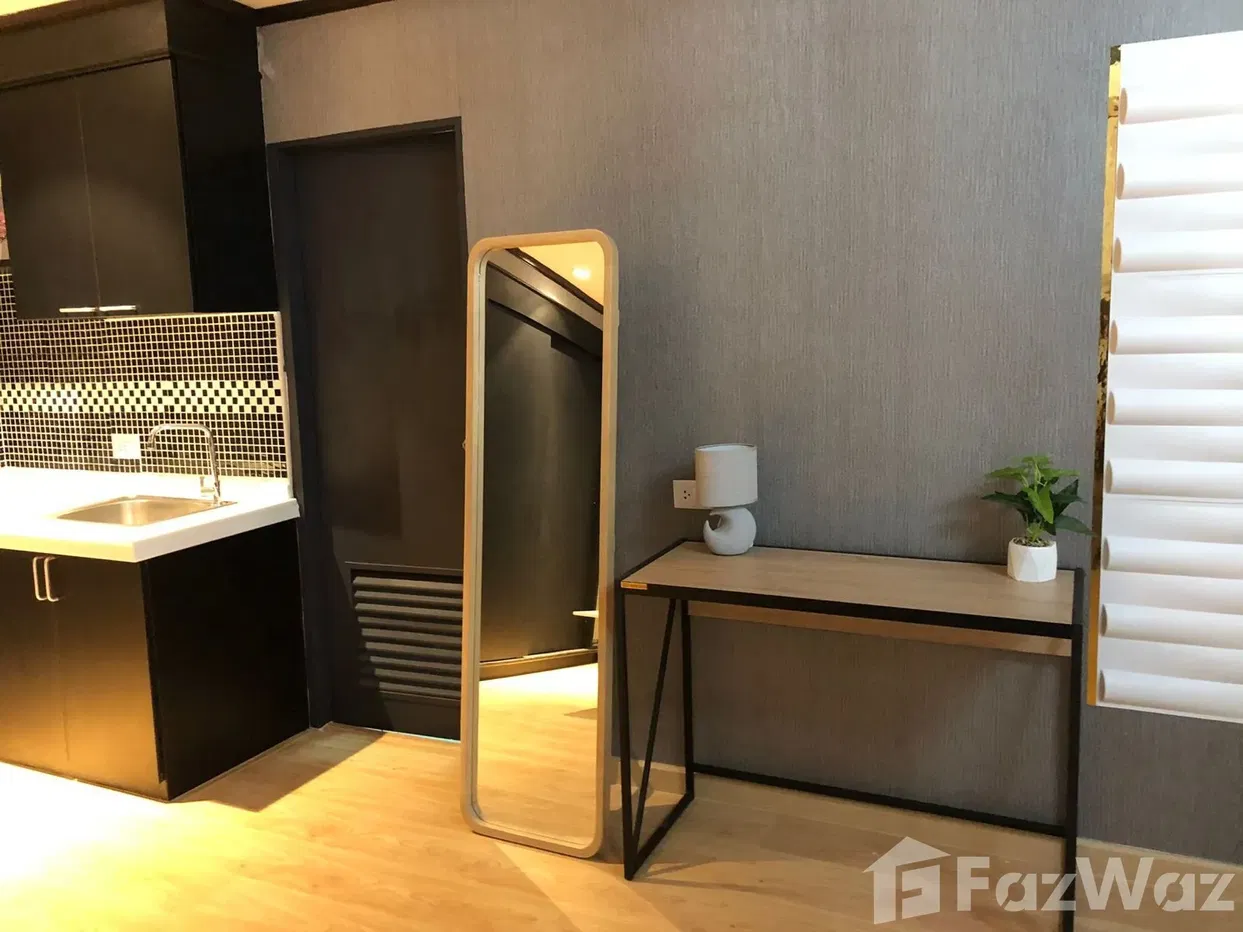 picture Large Studio Beachfront for Sale and Rent - 3/18
