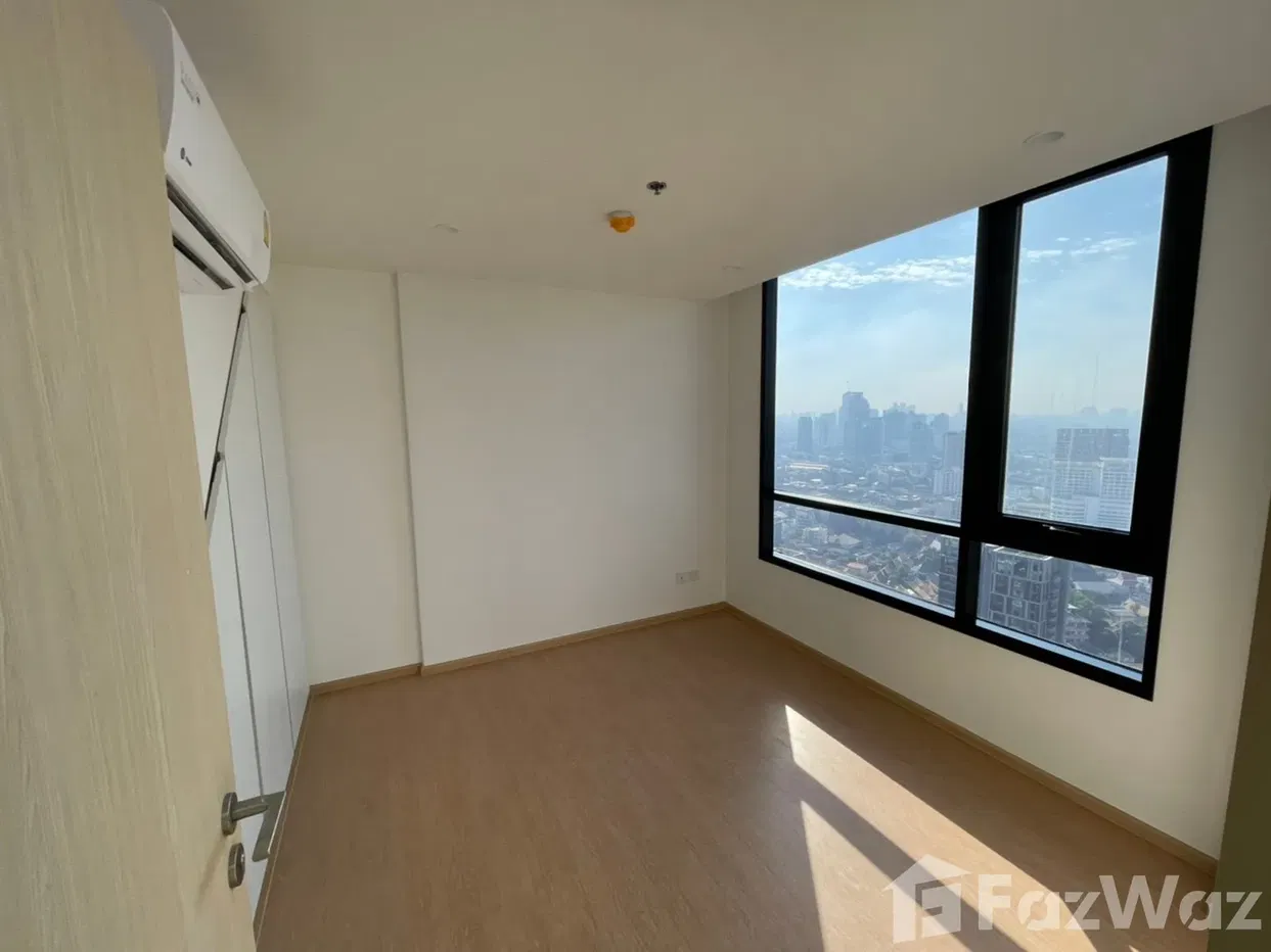 picture 2 Bedroom Condo for sale at Maru Ekkamai 2 - 11/12