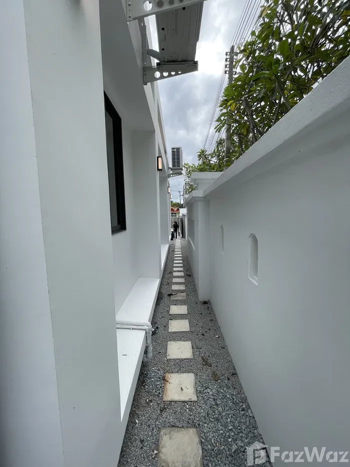 picture 5 bedrooms, 7 bathrooms 2.7 2.7 million - 20/26