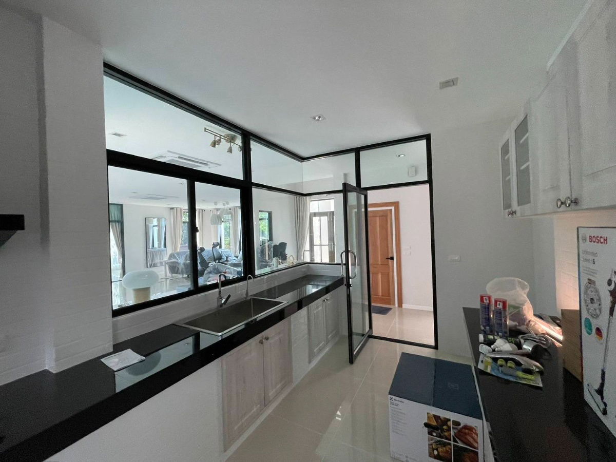 picture 🏡 For Rent: 120,000 THB/month ✨ Laddarom Wongwaen - Ramintra 4 beds 5 baths - 11/20