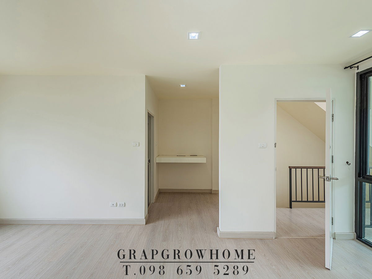 picture 3-storey townhouse, Eco Space Bangna-Wongwaen, near Mega Bangna-Expressway-Suvarnabhumi Airport - 14/28