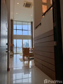 คอนโดให้เช่า 2 ห้องนอน ในโครงการ The Rajdamri