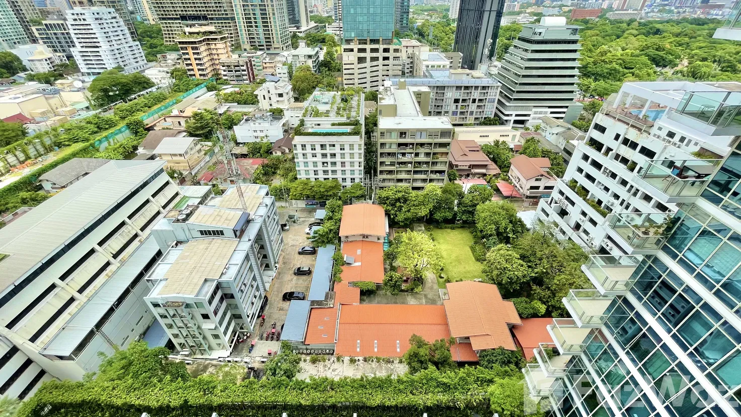 picture 2 Bedroom Condo for sale at 185 Rajadamri - 8/48