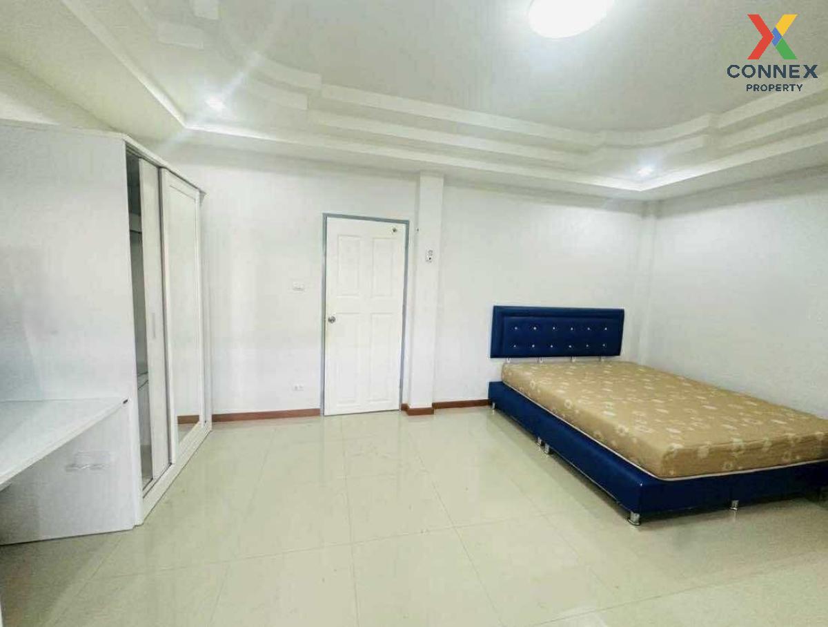 picture For Sale Townhouse/Townhome  , Nonthara Village 2 , Bang Khun Kong , Bang Kruai , Nonthaburi , CX-127629 ✅ Live chat with us ADD LINE @connexproperty ✅  - 4/7