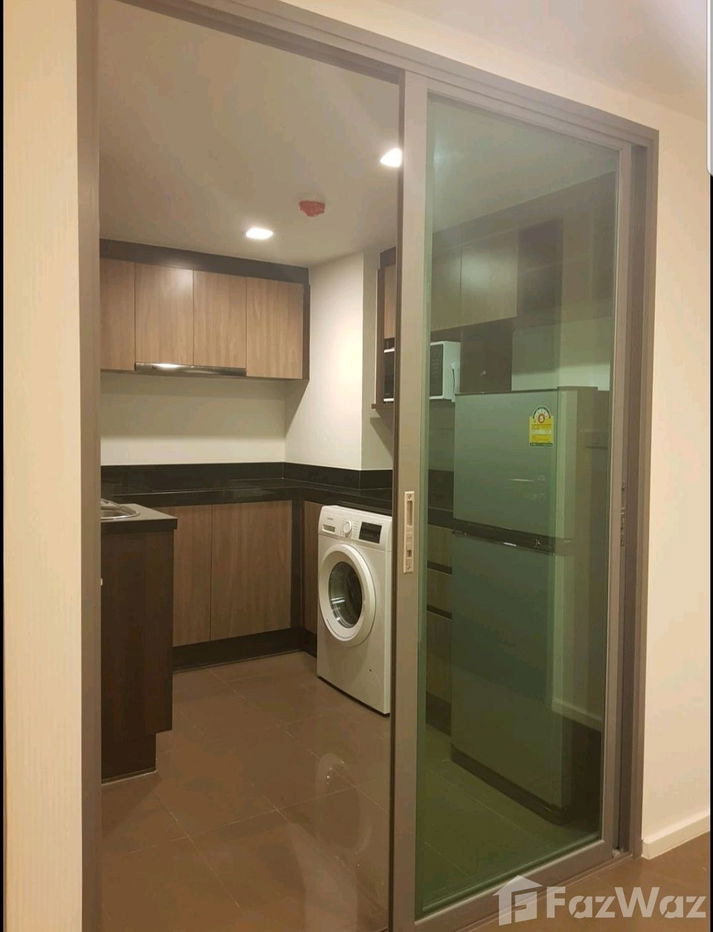 picture Focus Cond nearby skytrain - 4/10