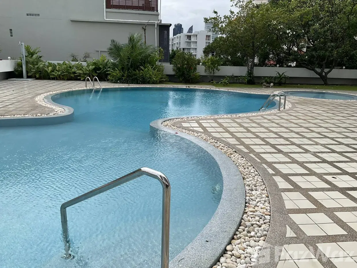 picture FOR RENT – Stylish spacious 3BR Condo in Ekkamai - 13/13