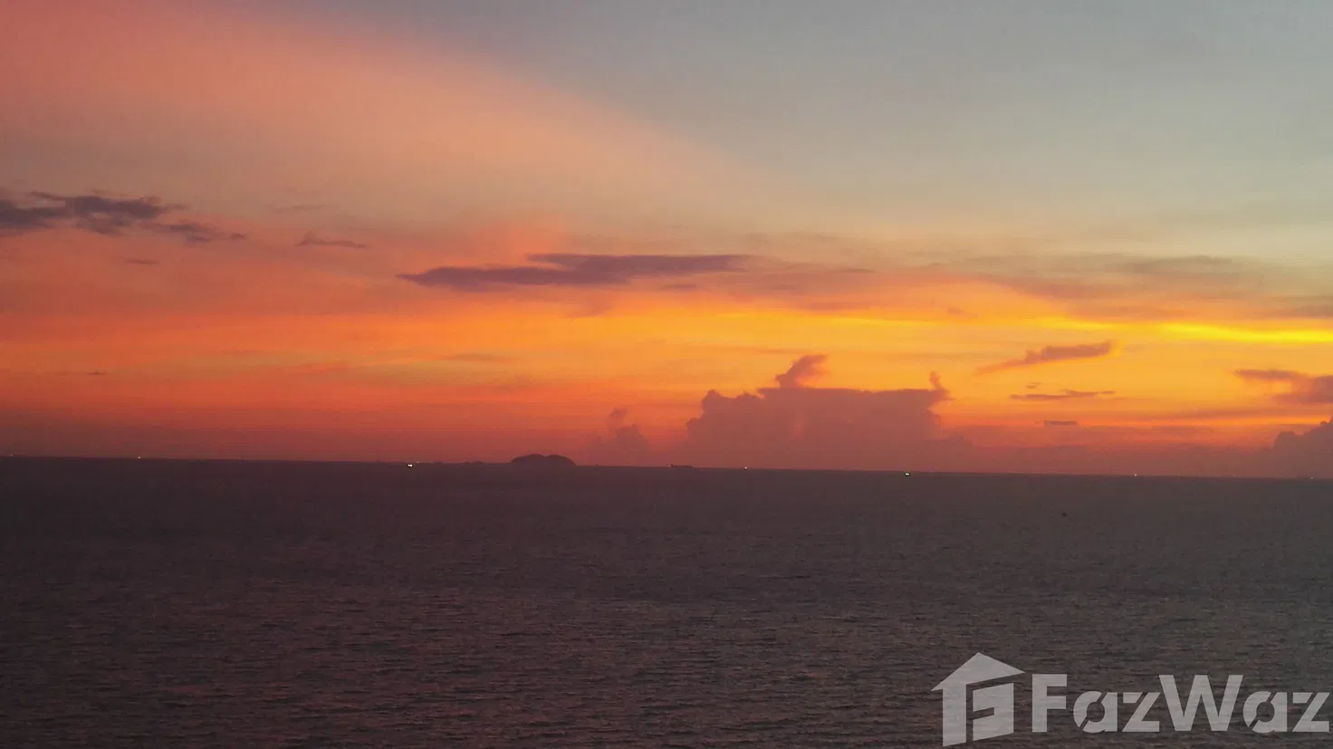 picture Step Into Serene Living: Jomtien Plaza Condotel - 4/30