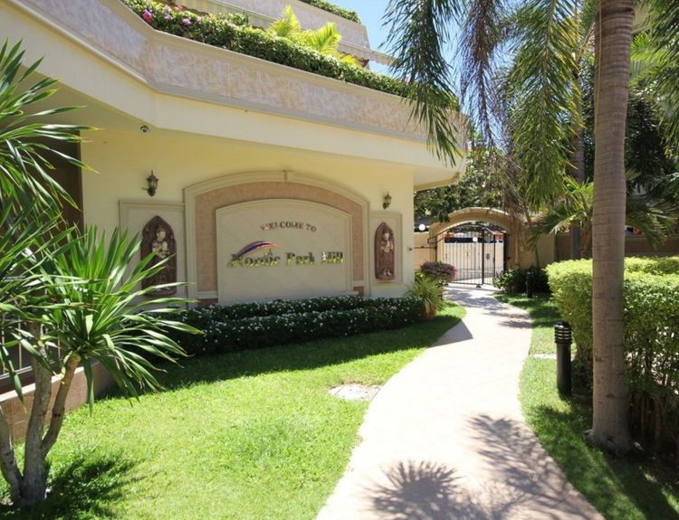 picture 3 Bedrooms Condominium @ Nordic Park Hill - 23/26