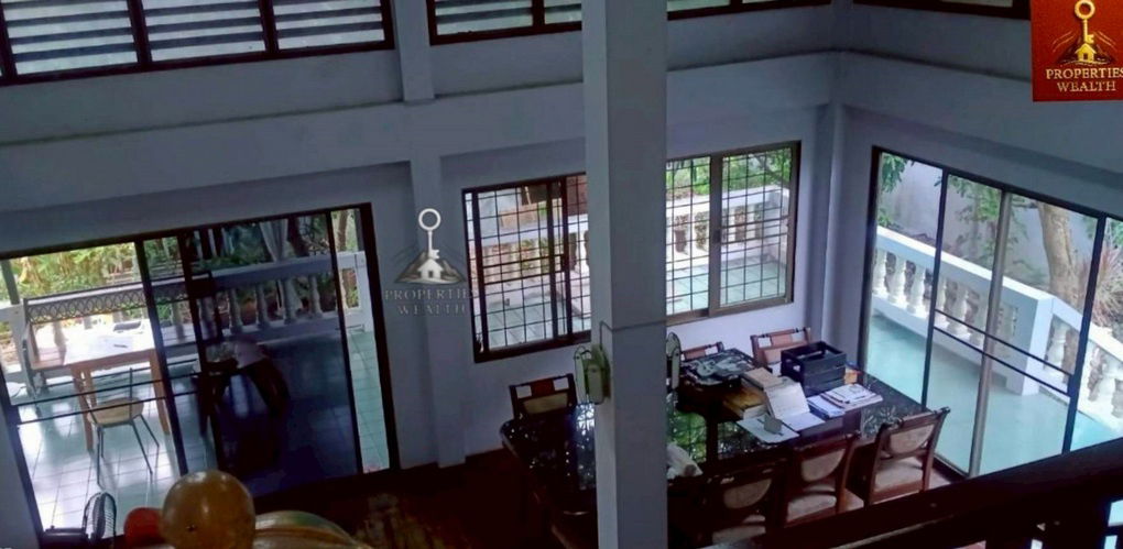 picture Call : 098-885-4878 House with land, good location, Soi Bearing-Bangna. Price negotiable (Sale by owner) - 10/14