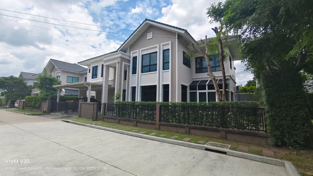 picture 🏡 For Rent: 120,000 THB/month ✨ Laddarom Wongwaen - Ramintra 4 beds 5 baths - 2/20