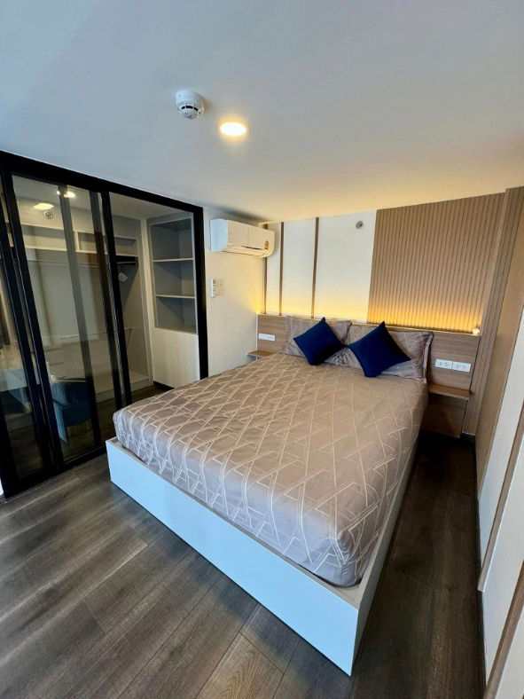 รูป Knightsbridge Space Ratchayothin ติดรถไฟฟ้า พหลโยธิน 24 เดินทางง่าย ฟรีไวไฟ Duplex ขนาด 40 ตรม.   - รูปที่ 6/13