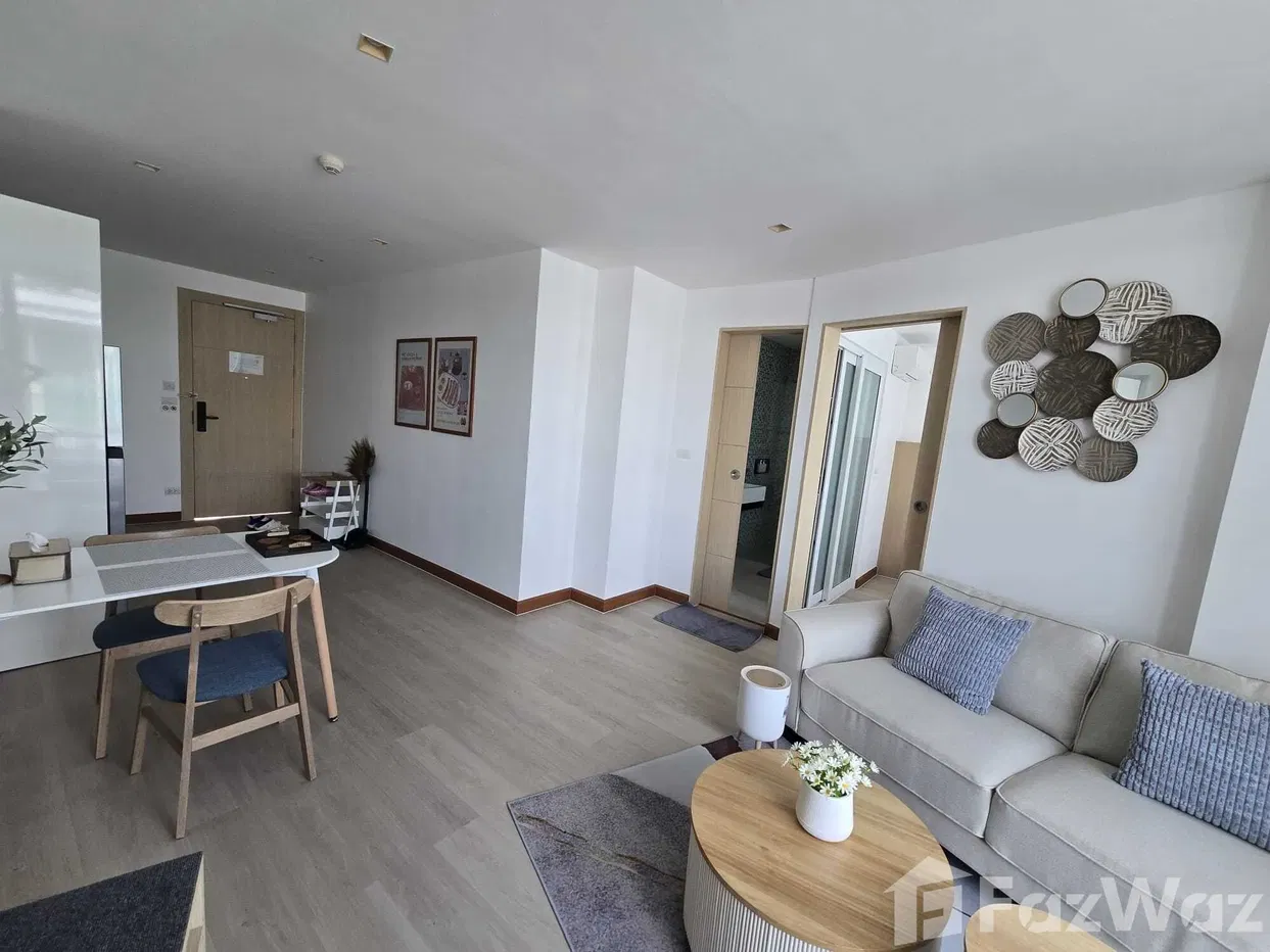 picture Renovated Beachside Condo between Chalong & Rawai Beaches 2003383 - 18/25