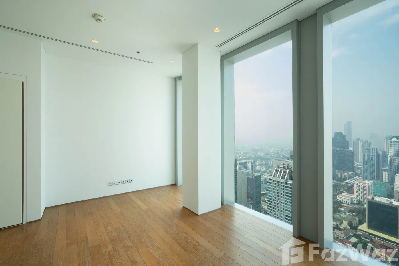 picture Amazing Pet Friendly Duplex For Sale - 18/35