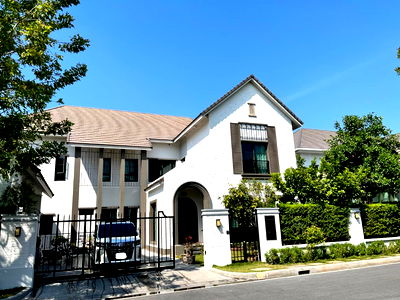 Houses for sale Central Plaza Bang Na : Grand Bangkok Boulevard Sukhumvit-Srinakarin