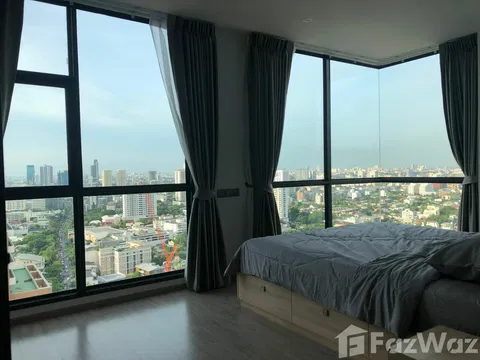 Large closet, great view