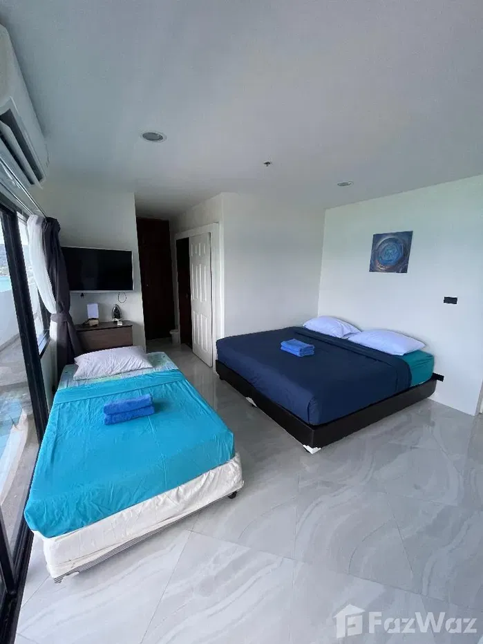 picture Oceanfront Luxury Patong Tower Condo For Sale - 18/51