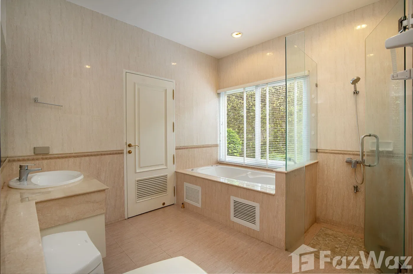picture Luxury Vintage 3BR Villa with Pool, Garden & Bathtubs - 24/68