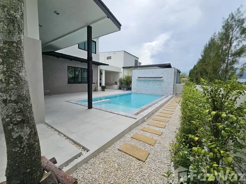 4 Bedroom Villa for Rental at Nimman Village