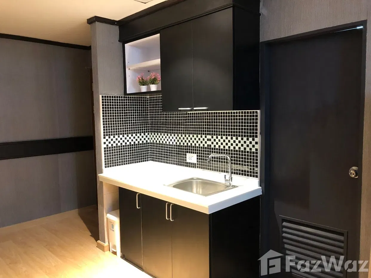 picture Large Studio Beachfront for Sale and Rent - 6/18