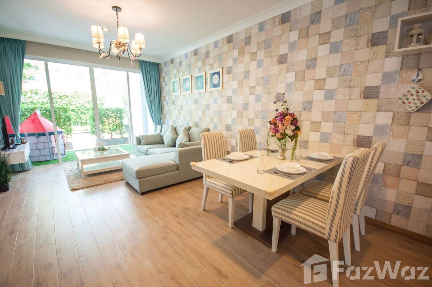 picture 2 Bedrooms with Garden View - 2/13
