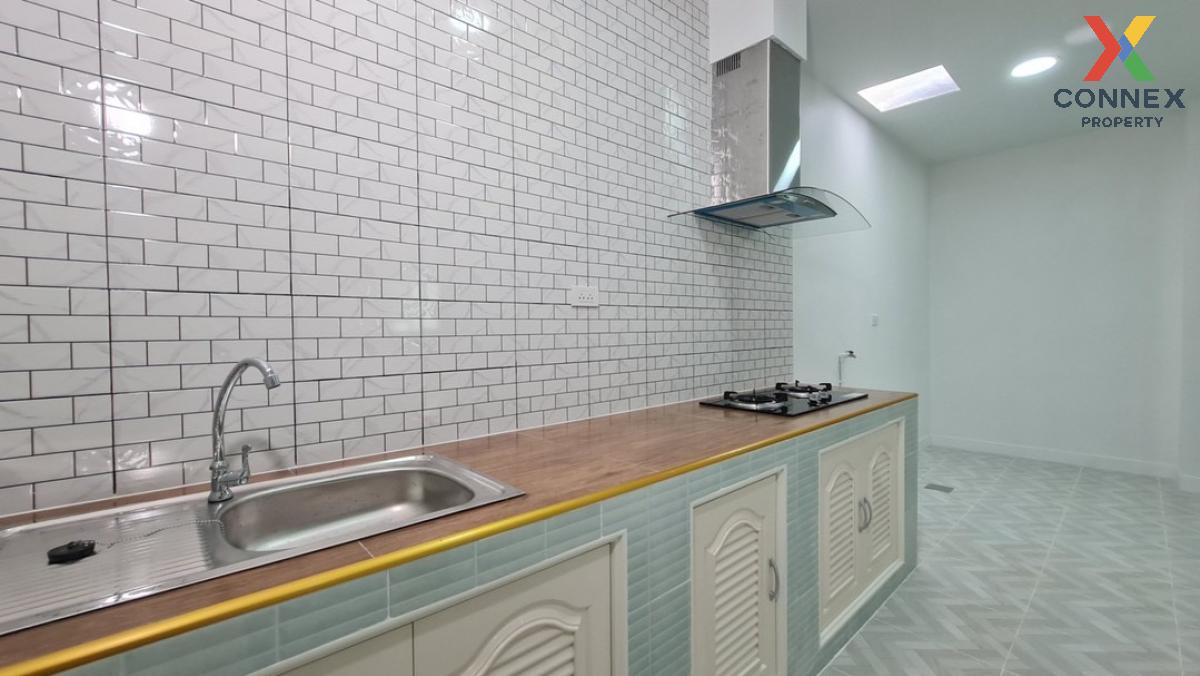picture For Sale Townhouse/Townhome  , Baan Ratchapruek 3 , Lam Pla Thiw , Lat Krabang , Bangkok , CX-127661 ✅ Live chat with us ADD LINE @connexproperty ✅  - 7/12