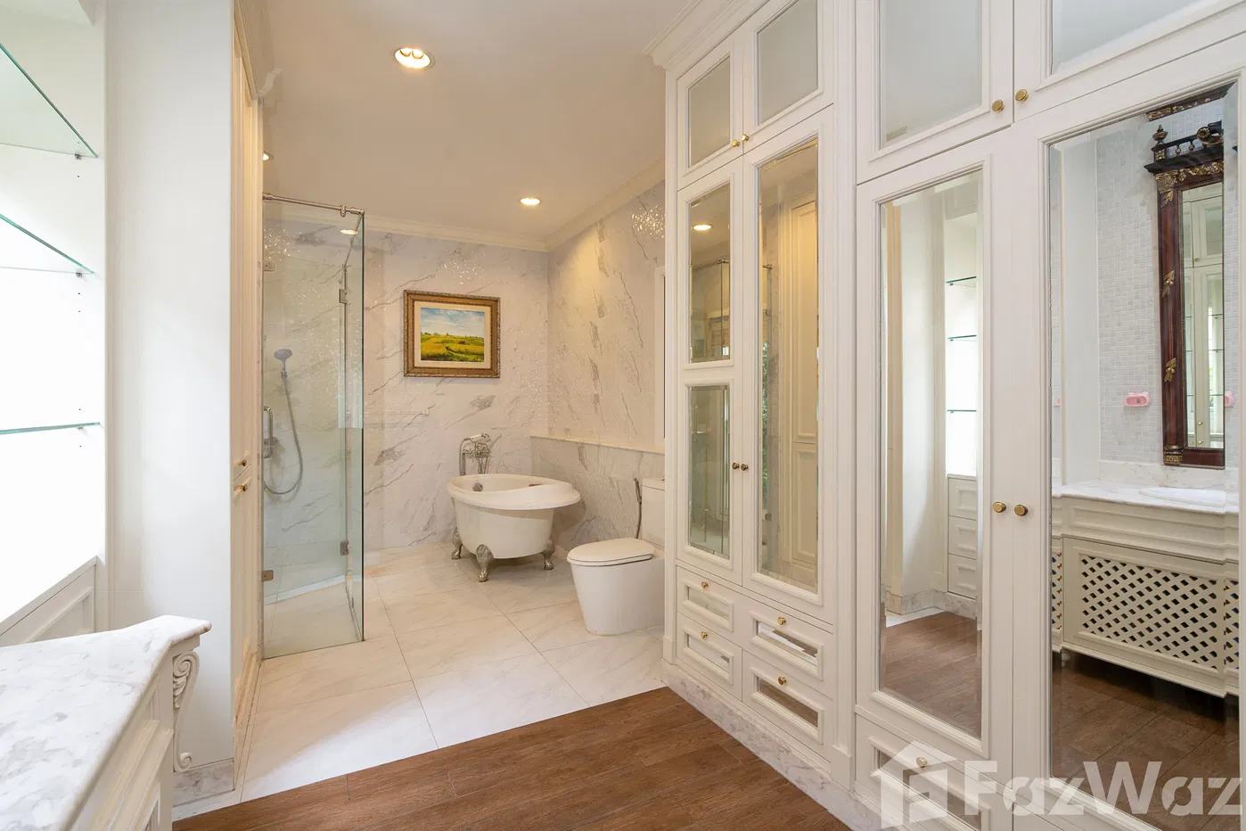 picture Luxury Vintage 3BR Villa with Pool, Garden & Bathtubs - 28/68