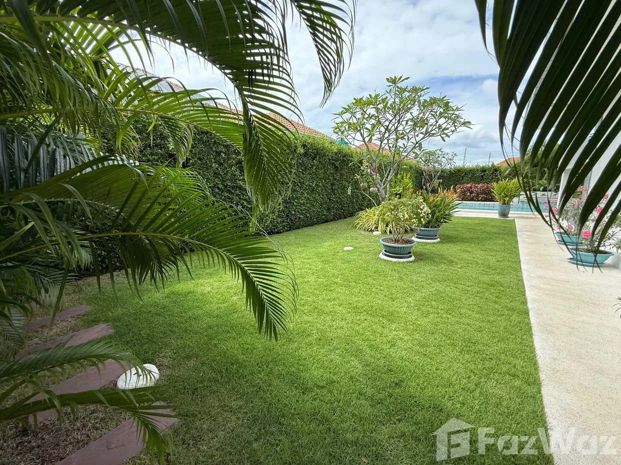 picture Spacious 3 bed 2 bath Home with Scenic Views and Privacy - 10/50