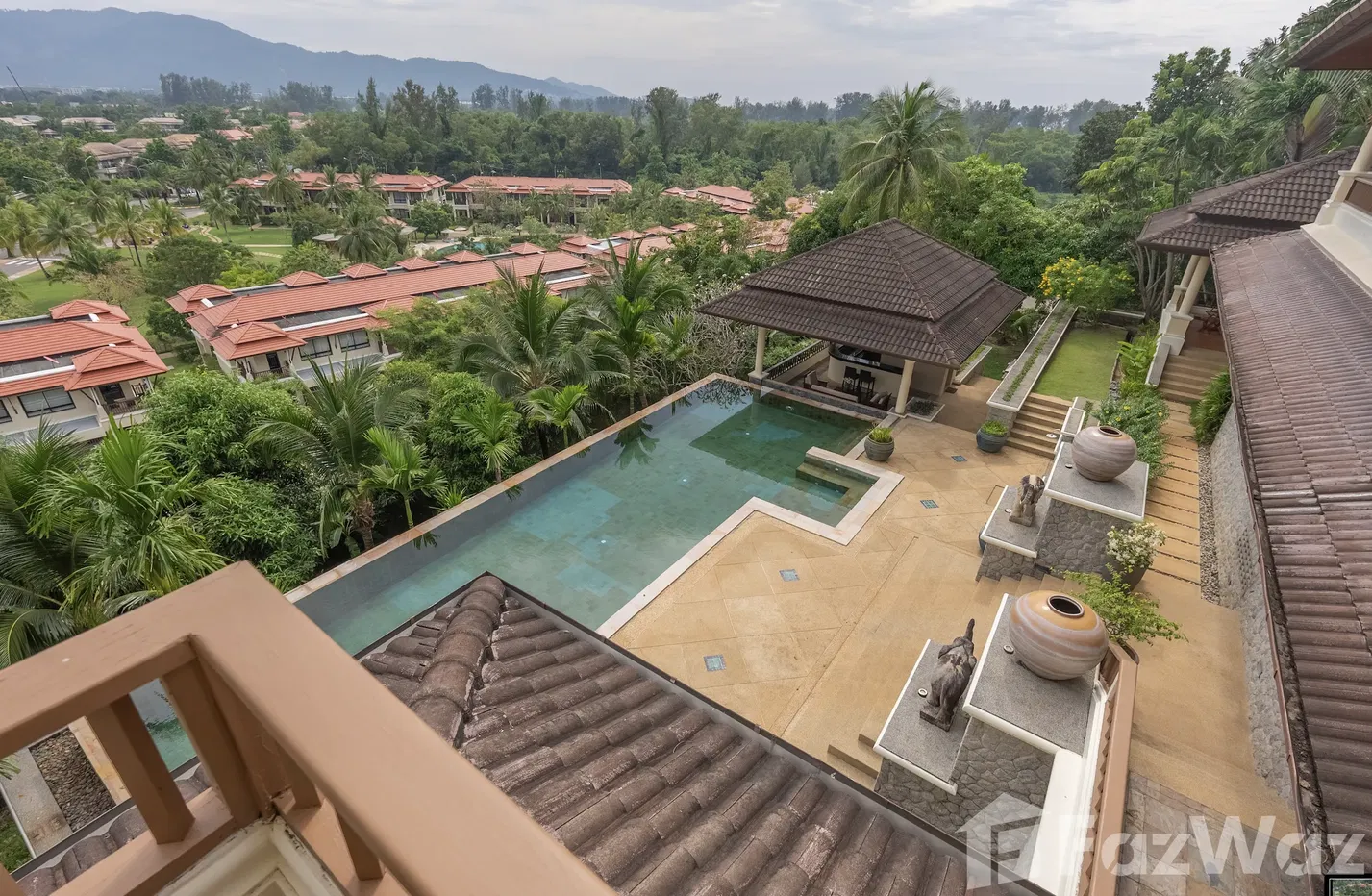 picture 5 Bedroom villa at Lakewood - 12/26