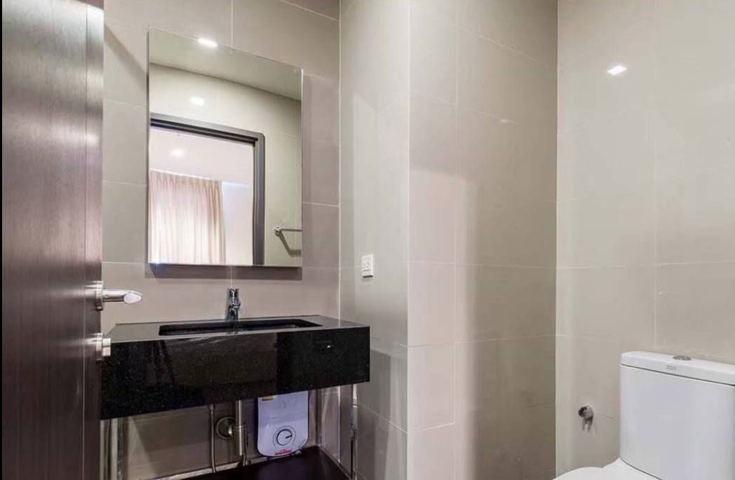 picture Condo for rent :    Edge Sukhumvit 23  ((BTS Asoke  )) MK-02  line @livingbkk - 7/9