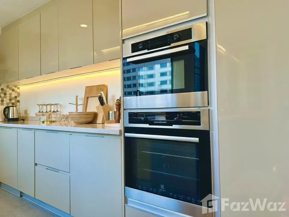 picture Rare 3-Bedrooms Condo with Huge 70 sqm Private Terrace Sukhumvit Casa Condominium - 8/14