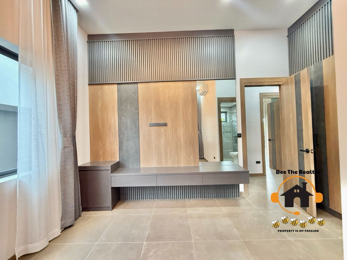 picture Luxury Pool Villa for Sale – Mabprachan Area - 9/29