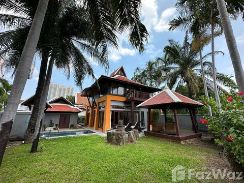 Thabali Pool Villa for rent with big garden