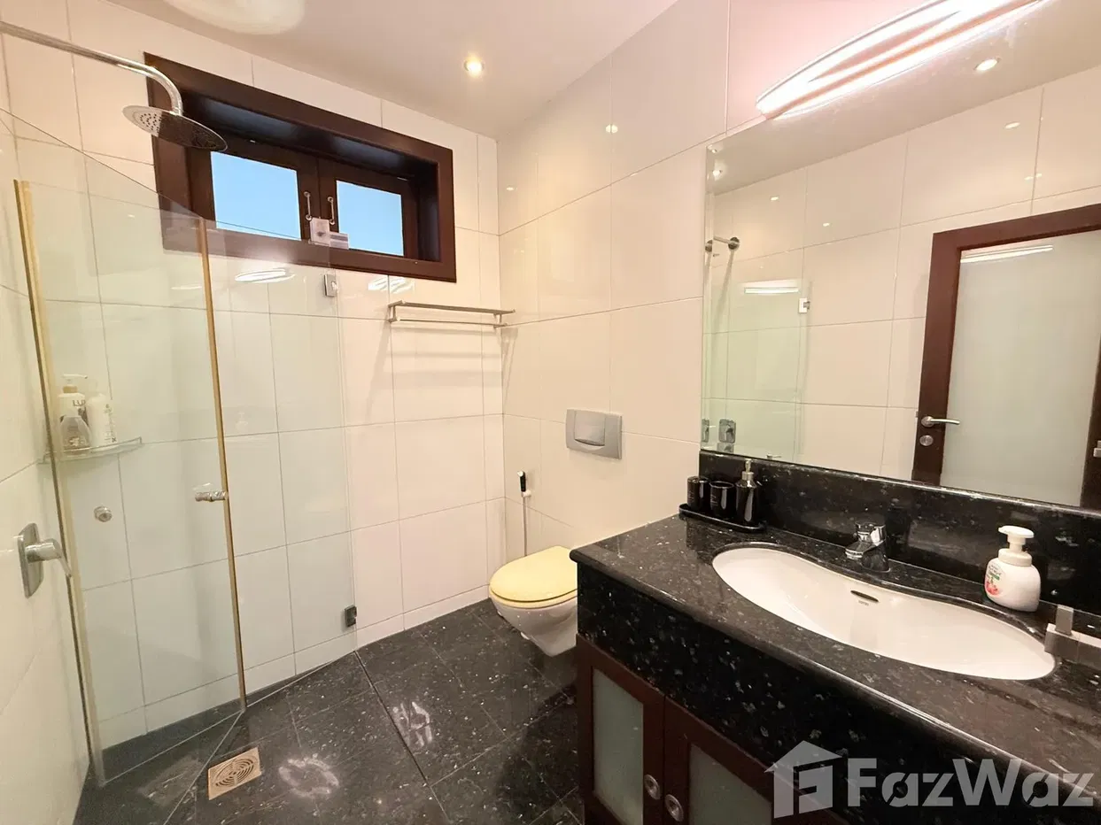 picture Rare 5-Bedroom Villa Near Hua Hin Town with Mountain Views - 40/44
