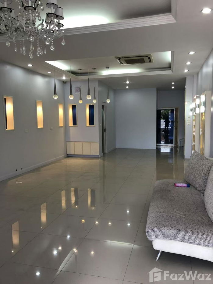 picture 5 Bedroom Villa for sale in Chalong, Phuket - 10/18