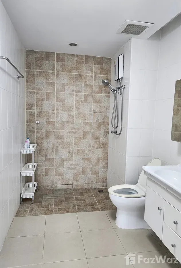 picture THE BEST 2 bedroom penthouse TOP floor CORNER Unit - 16/29