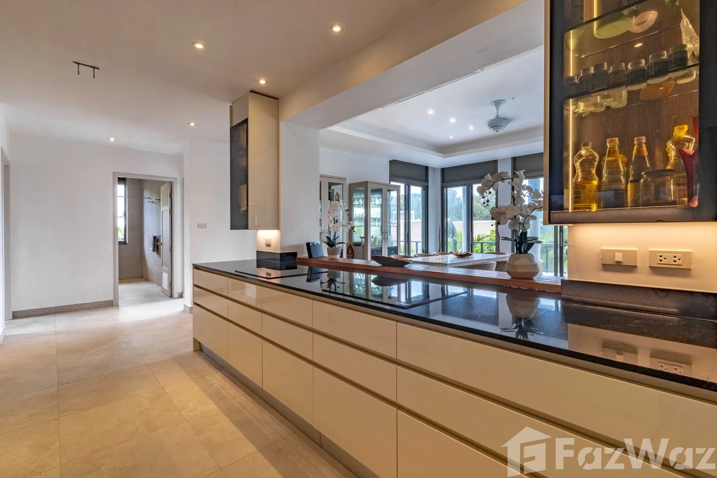 picture Stunning beachfront penthouse with a private pool and 3 bed - 23/35